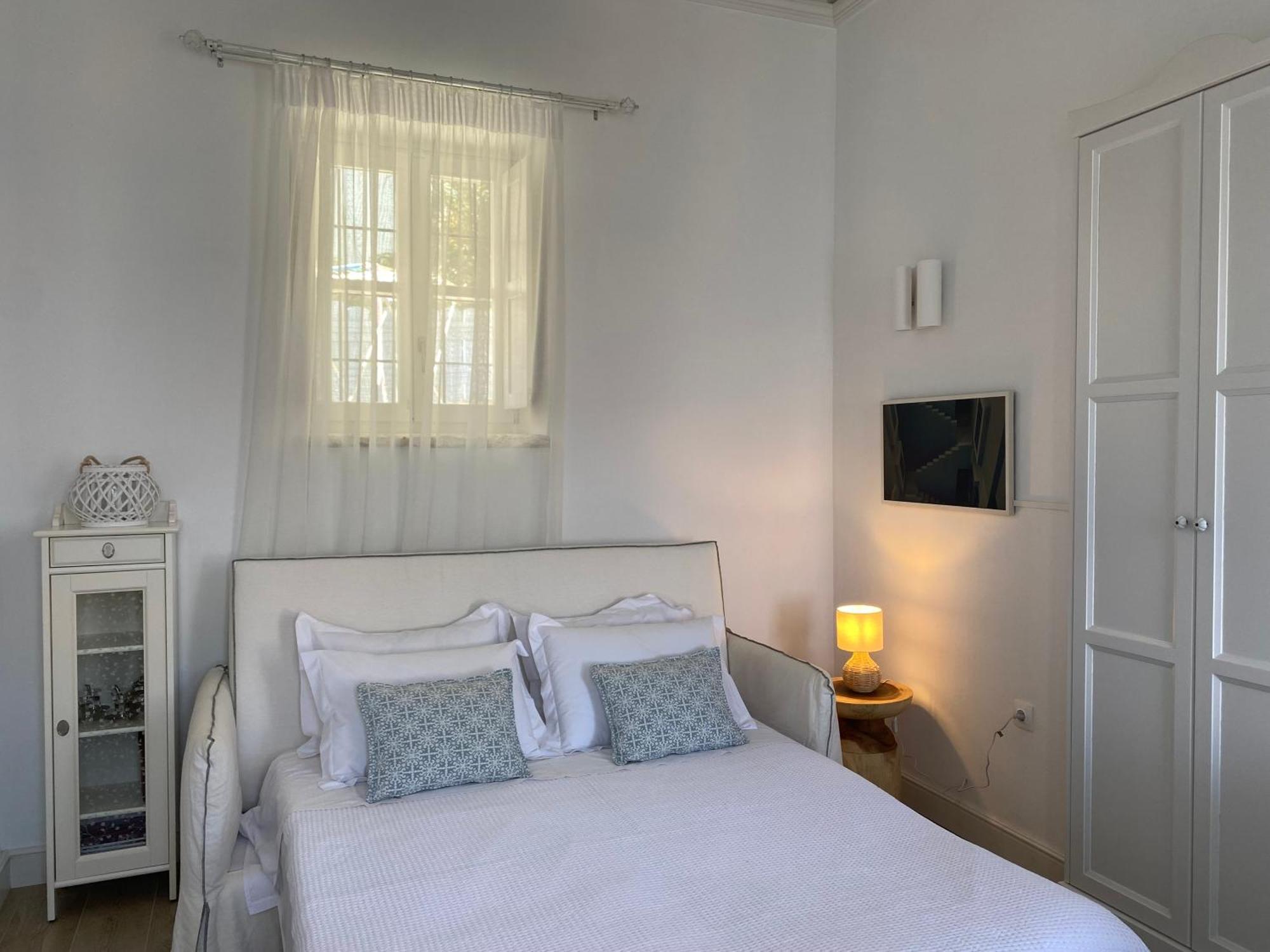 Halki Sea Breeze - A Waterfront Villa Dış mekan fotoğraf