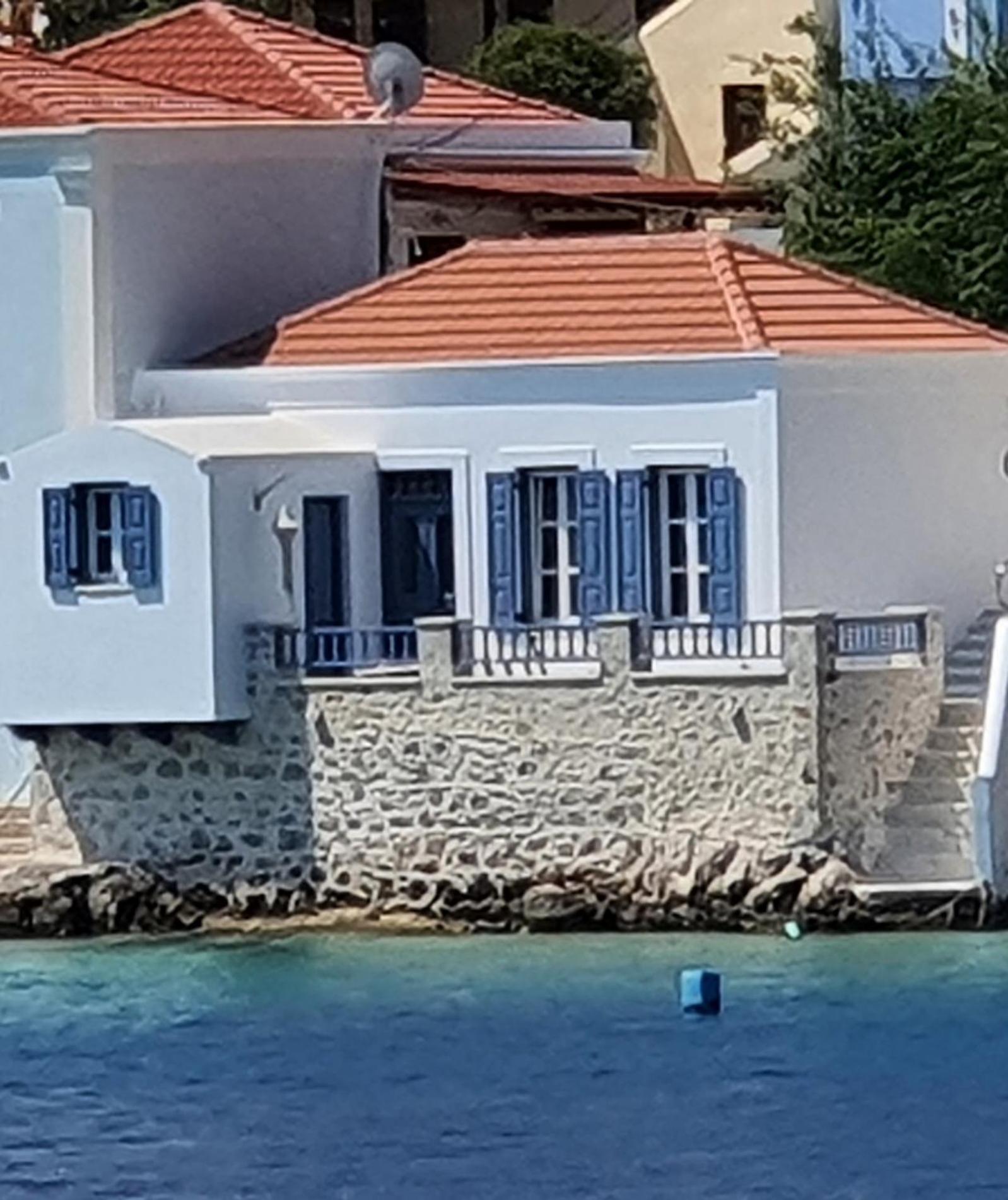Halki Sea Breeze - A Waterfront Villa Dış mekan fotoğraf